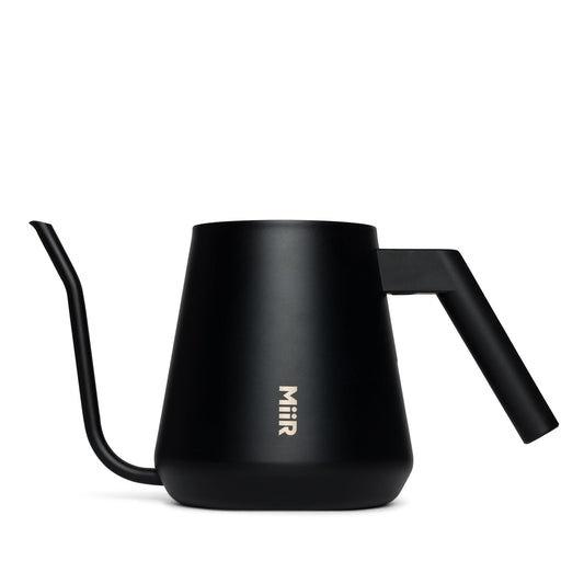new-standard-pour-over-kettle-v9 Pour_Over_Kettle_Black_Studio_0222_Front.jpg